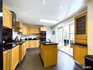 Photo 8- click for photo gallery